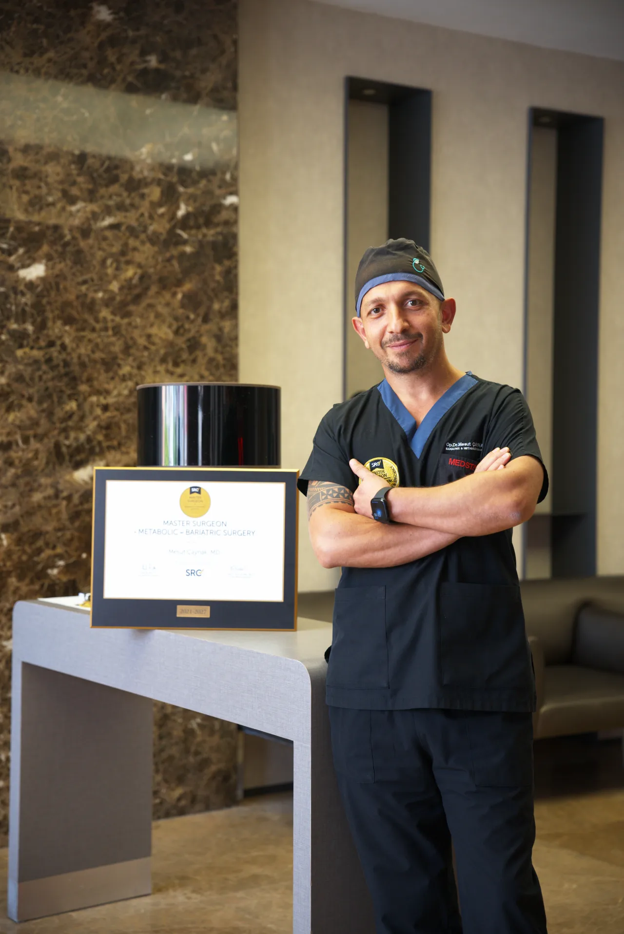 Op. Dr. Mesut Çaynak